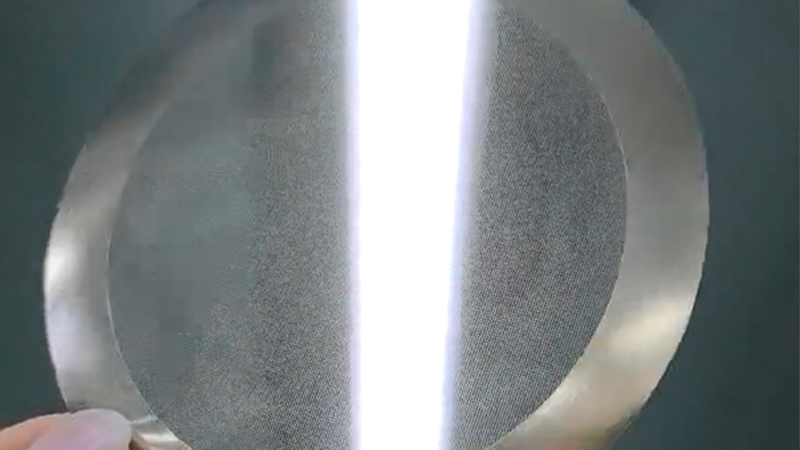 超精密微孔加工中心核心技術(shù)解析與應(yīng)用